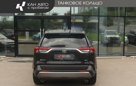 Toyota RAV4, 2019 год, 3 150 000 рублей, 4 фотография