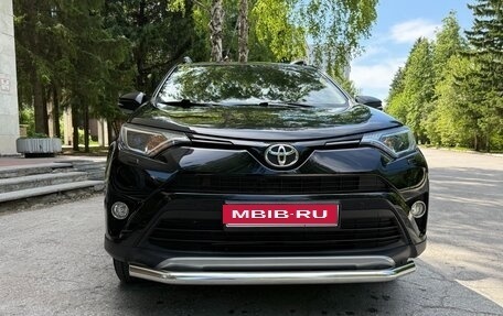 Toyota RAV4, 2017 год, 3 199 000 рублей, 1 фотография