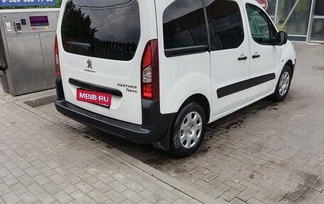 Peugeot Partner II рестайлинг 2, 2014 год, 715 000 рублей, 5 фотография