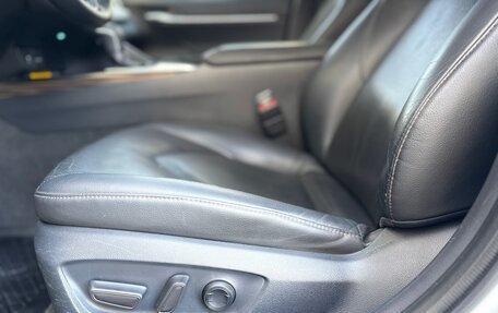 Toyota Camry, 2019 год, 2 390 000 рублей, 16 фотография