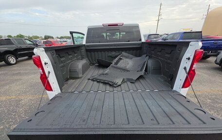 Chevrolet Silverado, 2025 год, 6 900 000 рублей, 15 фотография
