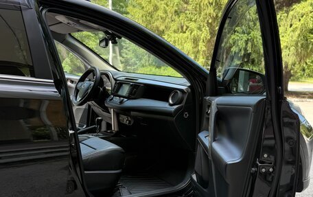 Toyota RAV4, 2017 год, 3 199 000 рублей, 8 фотография
