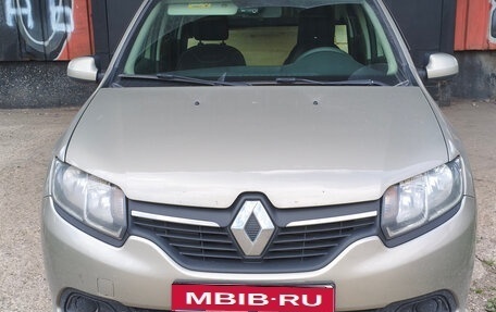 Renault Logan II, 2017 год, 720 000 рублей, 1 фотография
