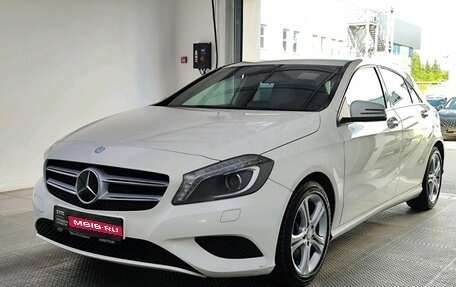 Mercedes-Benz A-Класс, 2014 год, 1 400 000 рублей, 1 фотография