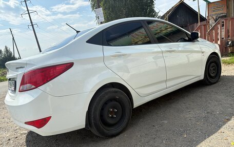 Hyundai Solaris II рестайлинг, 2016 год, 1 150 000 рублей, 4 фотография