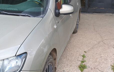 Renault Logan II, 2017 год, 720 000 рублей, 3 фотография
