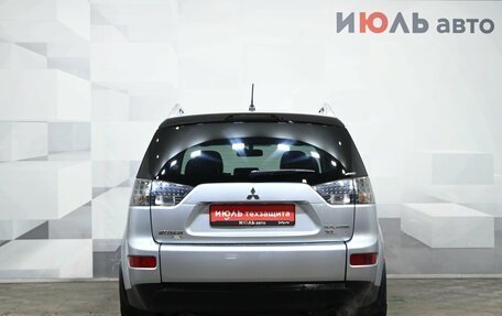 Mitsubishi Outlander III рестайлинг 3, 2006 год, 1 100 000 рублей, 5 фотография
