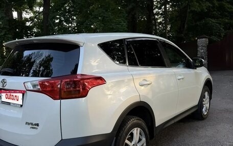 Toyota RAV4, 2015 год, 1 850 000 рублей, 8 фотография