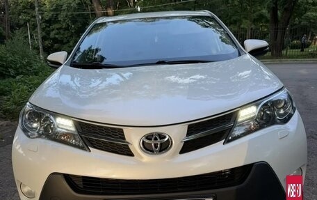 Toyota RAV4, 2015 год, 1 850 000 рублей, 2 фотография