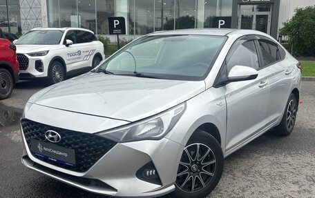 Hyundai Solaris II рестайлинг, 2021 год, 998 000 рублей, 1 фотография