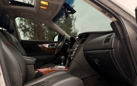 Infiniti FX II, 2008 год, 1 150 000 рублей, 11 фотография