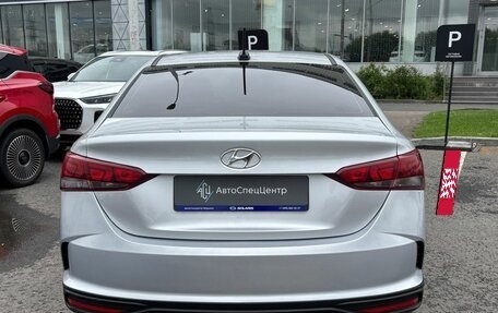 Hyundai Solaris II рестайлинг, 2021 год, 998 000 рублей, 4 фотография