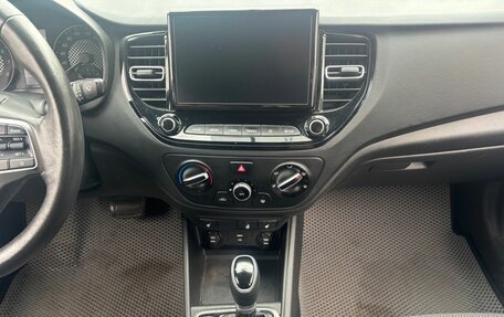 Hyundai Solaris II рестайлинг, 2021 год, 998 000 рублей, 14 фотография
