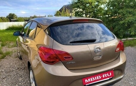 Opel Astra J, 2013 год, 750 000 рублей, 5 фотография