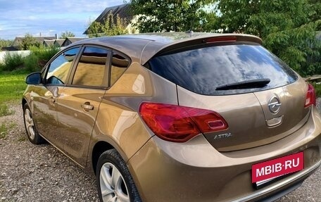 Opel Astra J, 2013 год, 750 000 рублей, 6 фотография