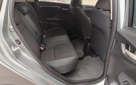 Honda Fit III, 2016 год, 950 000 рублей, 15 фотография