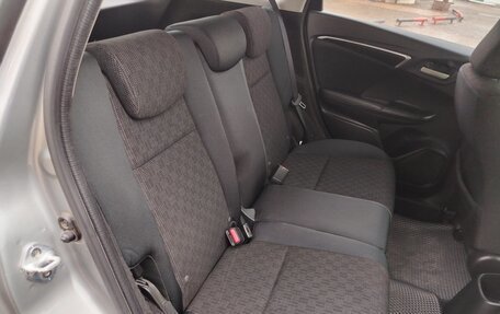 Honda Fit III, 2016 год, 950 000 рублей, 16 фотография