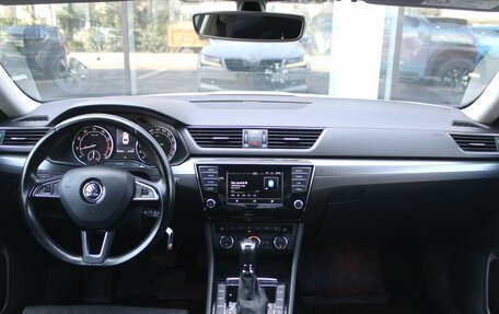 Skoda Superb III рестайлинг, 2015 год, 1 655 000 рублей, 11 фотография