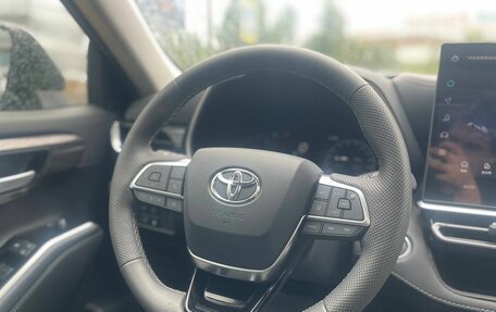 Toyota Highlander, 2026 год, 5 290 000 рублей, 23 фотография