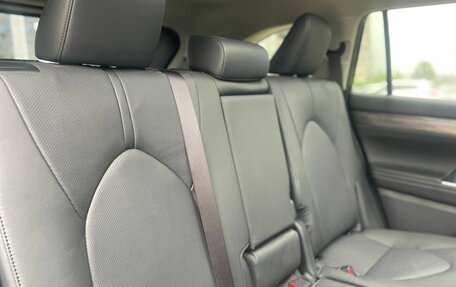 Toyota Highlander, 2026 год, 5 290 000 рублей, 21 фотография
