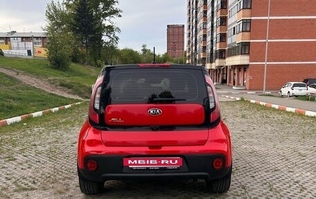 KIA Soul II рестайлинг, 2018 год, 1 400 000 рублей, 2 фотография
