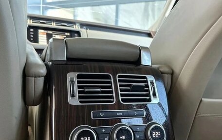Land Rover Range Rover IV рестайлинг, 2014 год, 2 800 000 рублей, 19 фотография