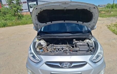 Hyundai Solaris II рестайлинг, 2013 год, 850 000 рублей, 6 фотография