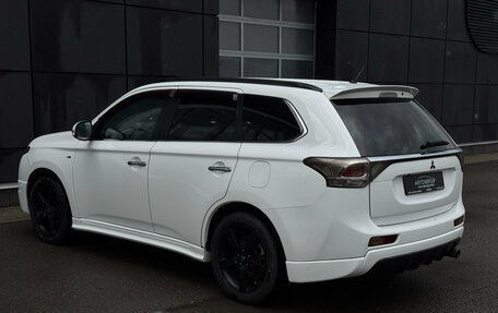 Mitsubishi Outlander III рестайлинг 3, 2013 год, 1 400 000 рублей, 7 фотография