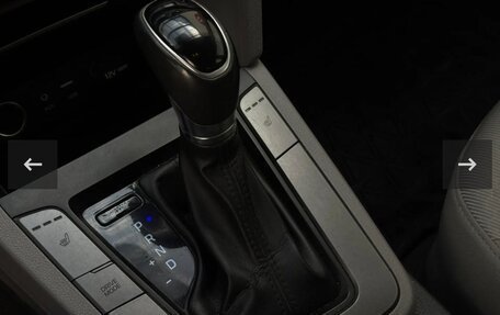 Hyundai Elantra VI рестайлинг, 2017 год, 1 400 000 рублей, 3 фотография