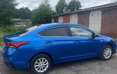 Hyundai Solaris II рестайлинг, 2019 год, 1 670 000 рублей, 6 фотография