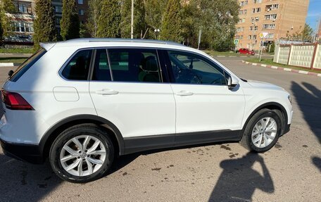 Volkswagen Tiguan II, 2017 год, 2 650 000 рублей, 7 фотография