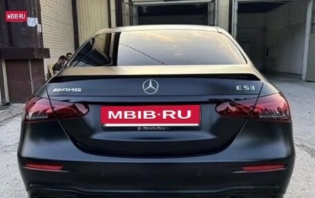 Mercedes-Benz E-Класс, 2021 год, 4 800 000 рублей, 4 фотография