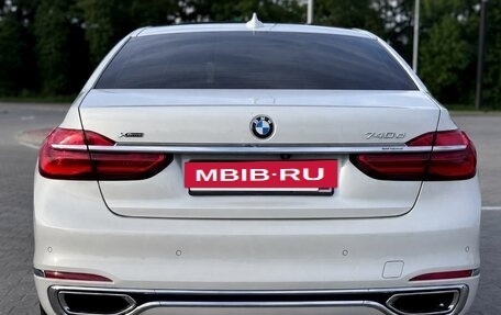 BMW 7 серия, 2016 год, 3 280 000 рублей, 5 фотография