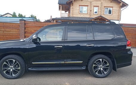 Toyota Land Cruiser 200, 2020 год, 7 800 000 рублей, 1 фотография