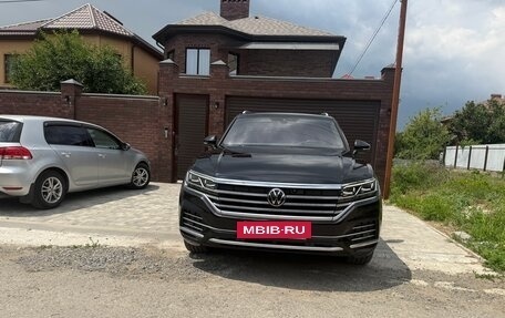 Volkswagen Touareg III, 2021 год, 5 800 000 рублей, 3 фотография