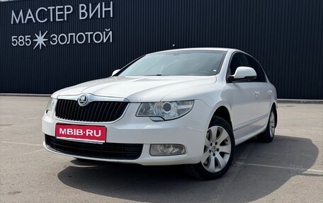 Skoda Superb III рестайлинг, 2012 год, 1 100 000 рублей, 1 фотография