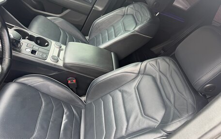 Volkswagen Touareg III, 2021 год, 5 800 000 рублей, 9 фотография