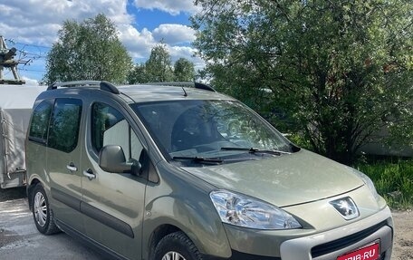 Peugeot Partner II рестайлинг 2, 2012 год, 615 000 рублей, 1 фотография