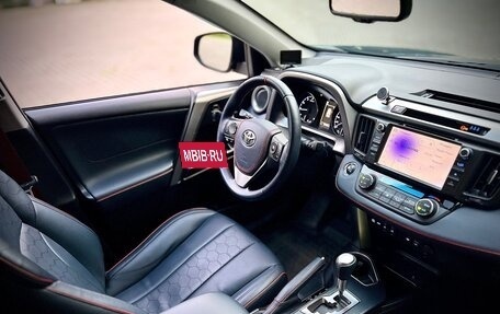 Toyota RAV4, 2017 год, 3 245 000 рублей, 15 фотография