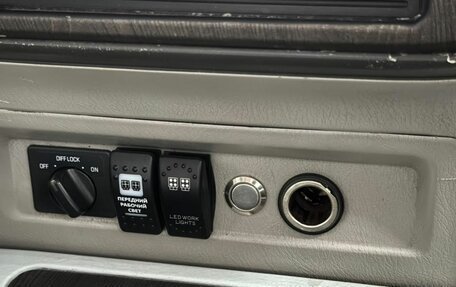 Nissan Patrol, 2003 год, 2 150 000 рублей, 17 фотография
