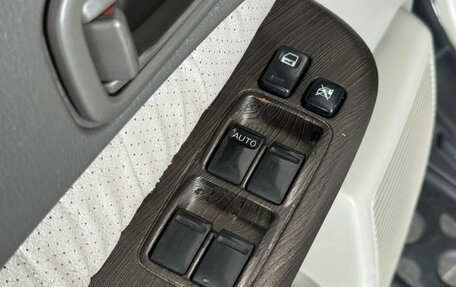 Nissan Patrol, 2003 год, 2 150 000 рублей, 23 фотография