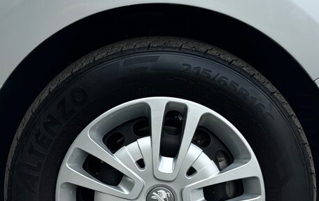 Peugeot Traveller I, 2022 год, 2 330 000 рублей, 22 фотография