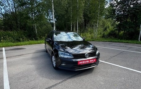 Volkswagen Jetta VI, 2017 год, 1 435 000 рублей, 2 фотография