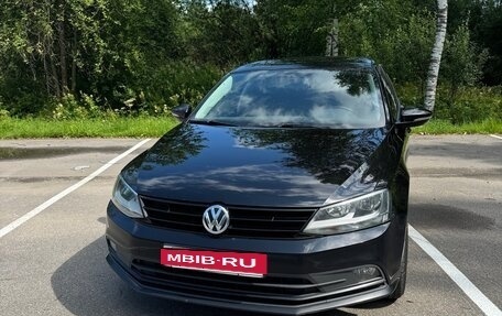 Volkswagen Jetta VI, 2017 год, 1 435 000 рублей, 3 фотография