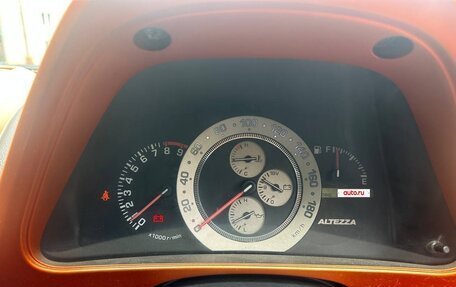 Toyota Altezza, 2000 год, 600 000 рублей, 5 фотография