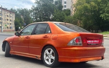Toyota Altezza, 2000 год, 600 000 рублей, 3 фотография