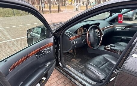 Mercedes-Benz S-Класс, 2005 год, 900 000 рублей, 18 фотография