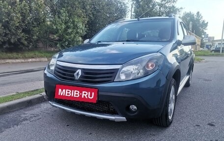 Renault Sandero I, 2013 год, 499 000 рублей, 2 фотография