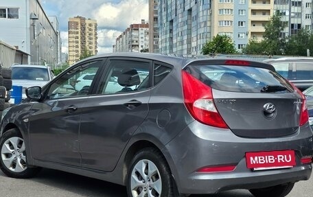Hyundai Solaris II рестайлинг, 2015 год, 689 000 рублей, 4 фотография