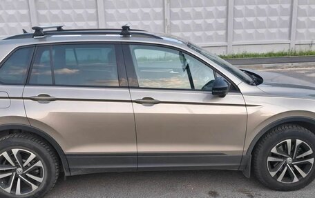 Volkswagen Tiguan II, 2019 год, 2 599 000 рублей, 7 фотография